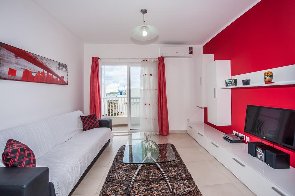 The Waves Apartment Marsaxlokk Oda fotoğraf