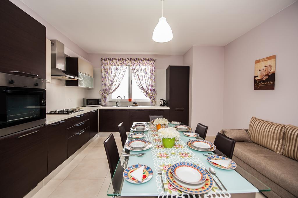The Waves Apartment Marsaxlokk Oda fotoğraf