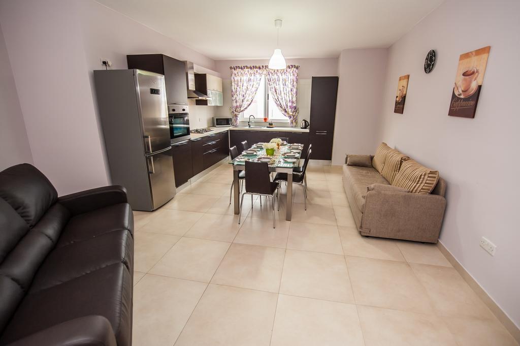 The Waves Apartment Marsaxlokk Oda fotoğraf